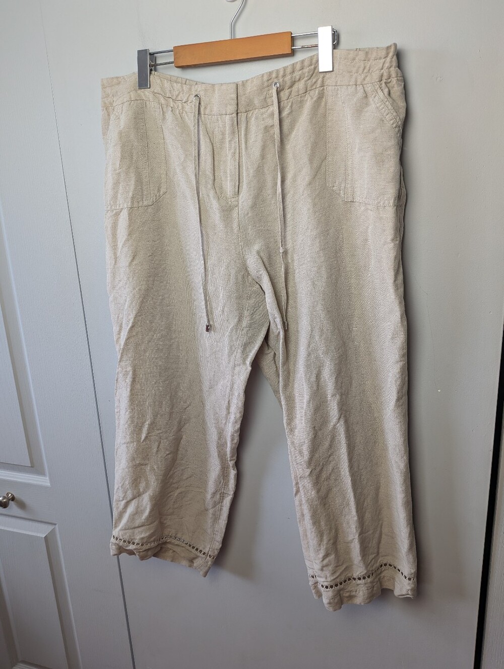 LAURA Plus Capri Crop Women Plus Size Pants Size 16 Linen Mix Beige Color